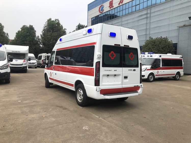 福特V348长轴高顶救护车
