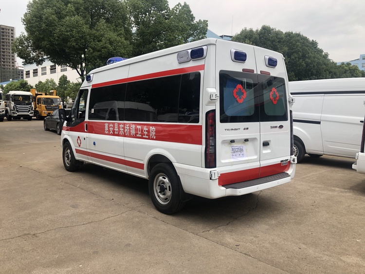 福特新世代V348长轴中顶救护车