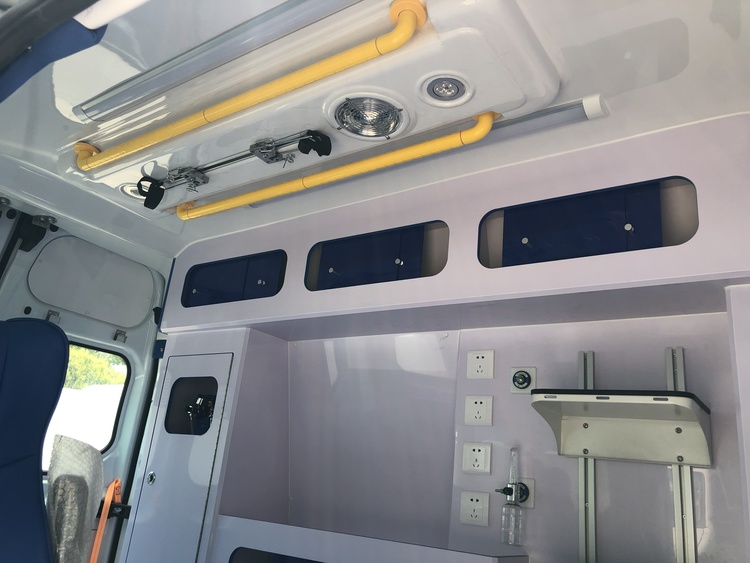 江铃福特V362【柴油版】救护车