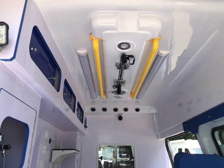 江铃福特V362【柴油版】救护车