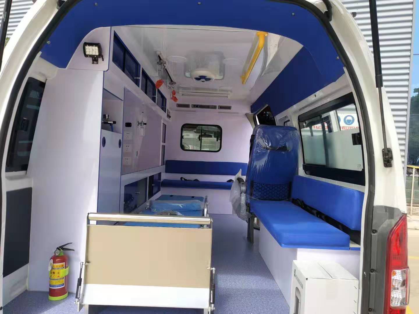 福田风景G9监护型救护车